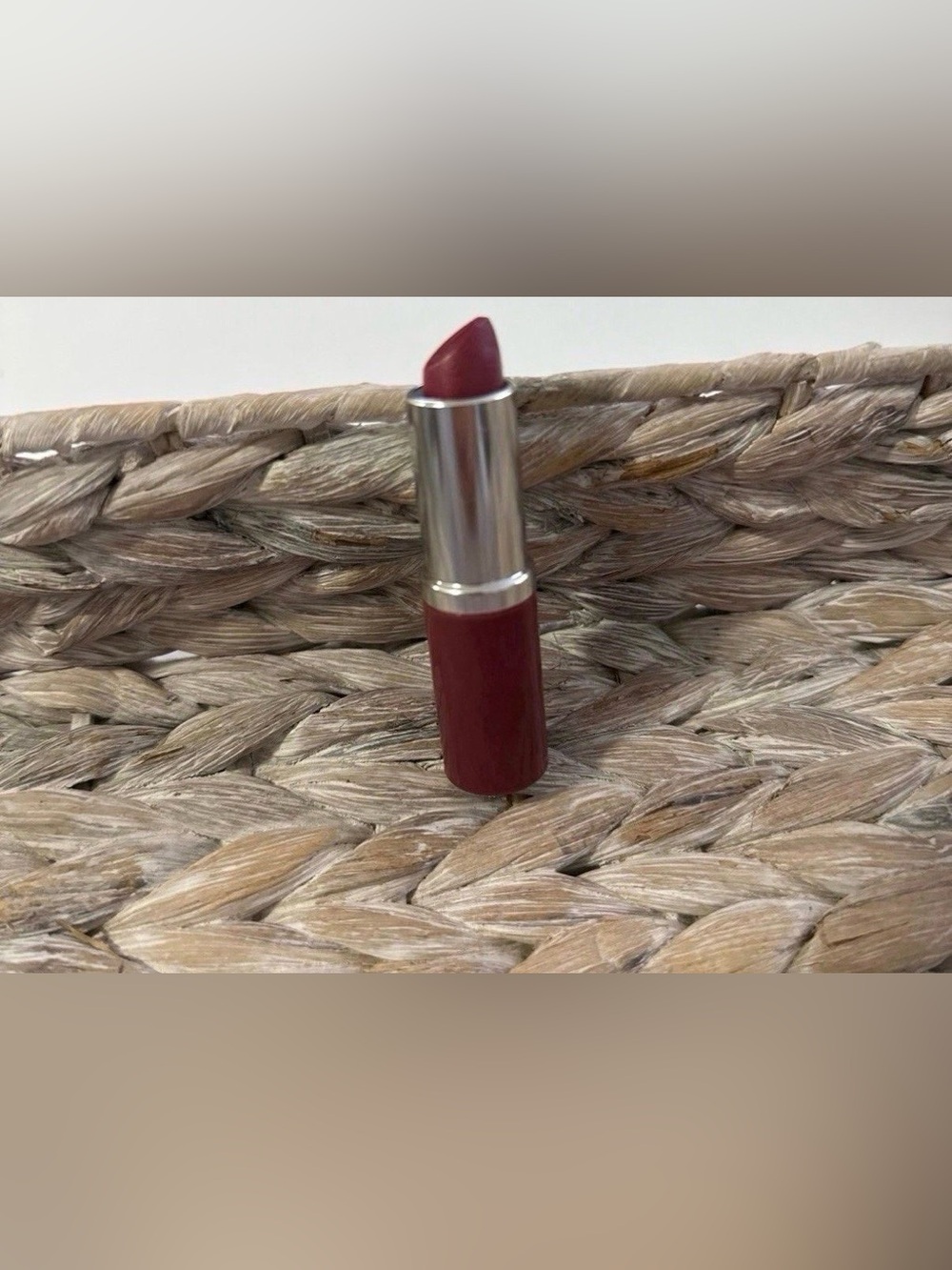 NEW Clinique Lipstick - Love Pop